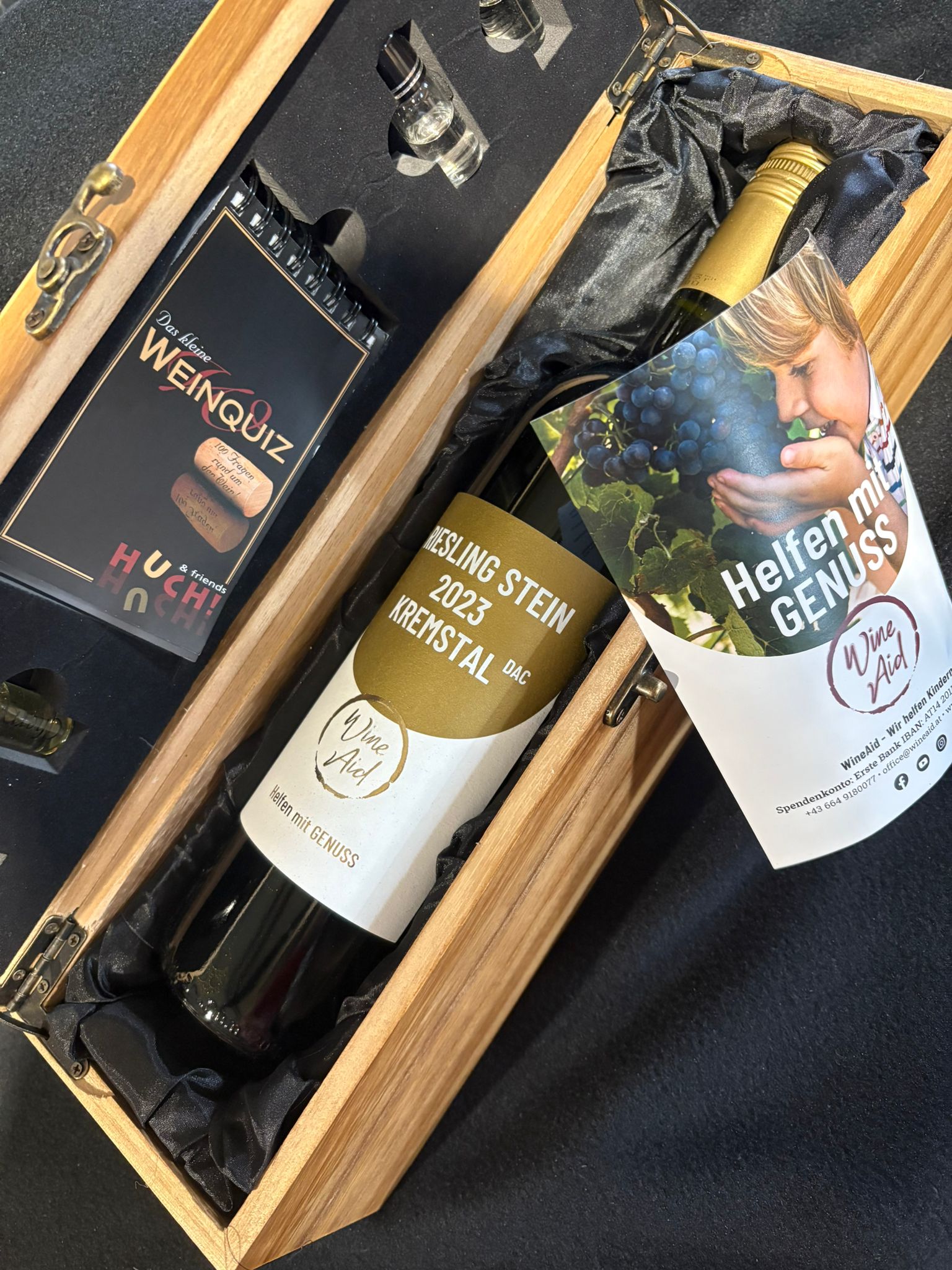 1er Holz-Geschenkbox mit Weinquiz+Aromen